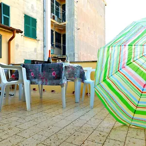Terrazza Attrezzata , Levanto Italia